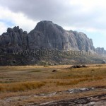 Des massifs rocheux de l'Andringitra